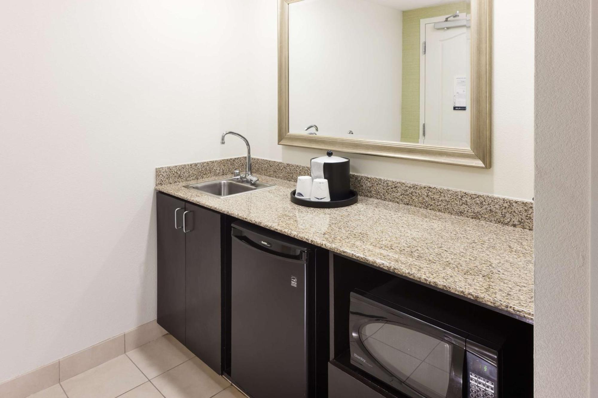 Hampton Inn & Suites Gainesville Downtown Kültér fotó